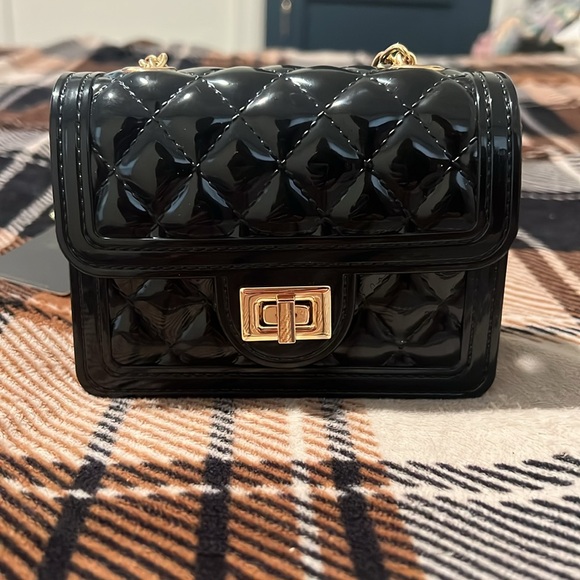 Mini black quilted gold chain purse! - Picture 5 of 6